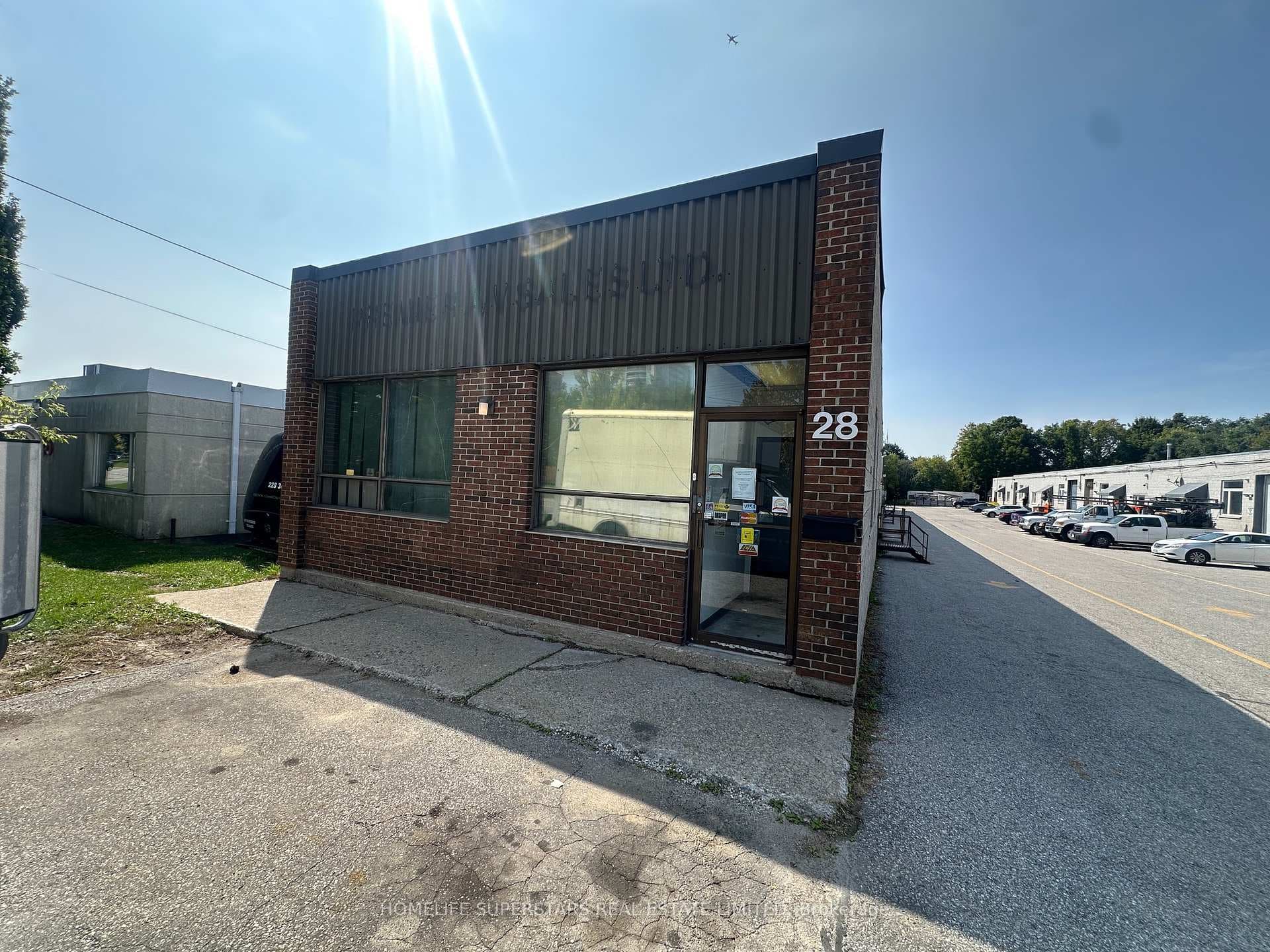 28 Howden Road, Dorset Park / Kennedy Park, ON M1R 3E4 - Photo 1