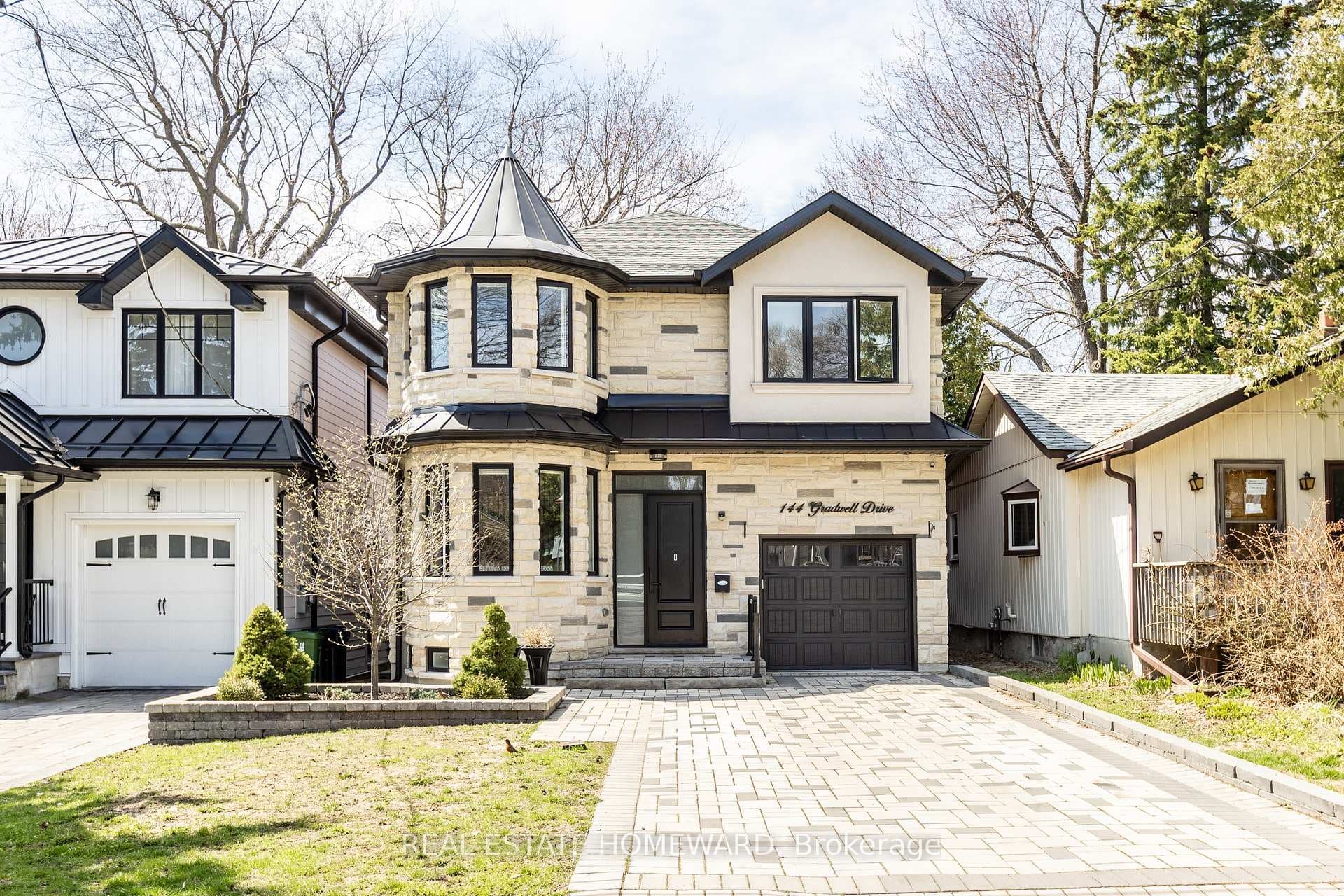 144 Gradwell Drive, Scarborough Town Centre, ON M1M 2N2 - Photo 1