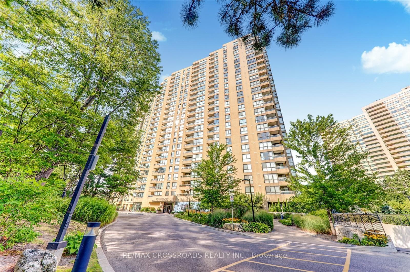 1 Concorde Place Unit 405, Don Mills / Parkwoods / Victoria Village, ON M3C 3K6 - Photo 1