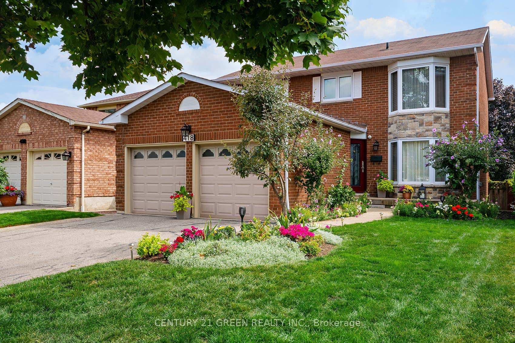 418 Chieftan Circle, Mississauga, ON L4Z 3A7 - Photo 1