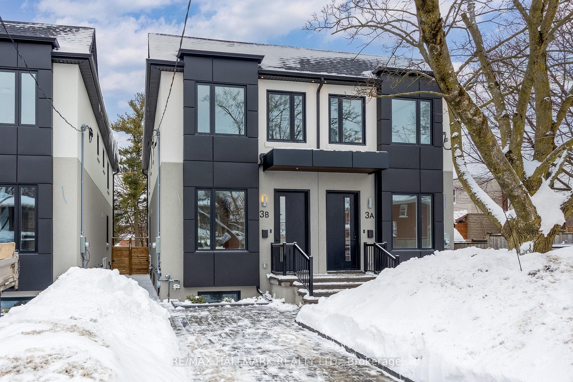 3B Linton Avenue, Birch Cliff / Cliffside