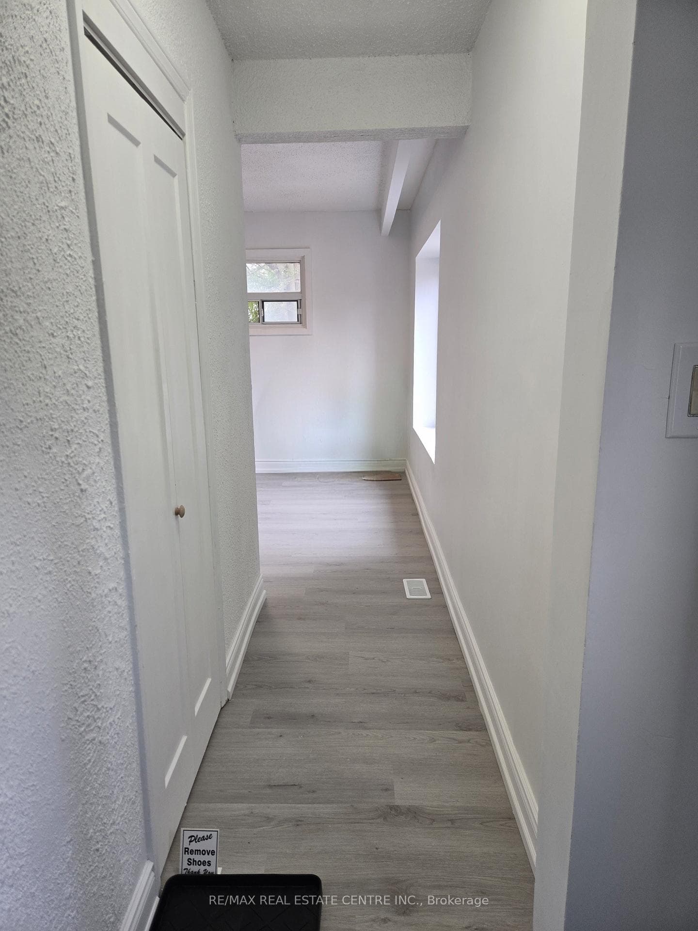 176 Beechgrove Drive Unit Main Level, Rouge / Port Union / Malvern, ON M1E 3Z5 - Photo 1