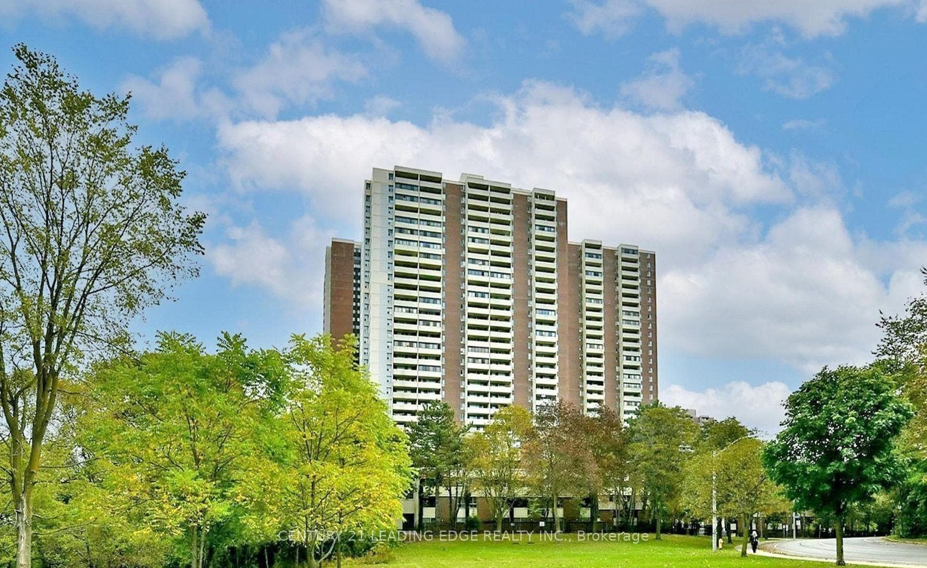 5 Massey Square Unit 2411, Danforth / East York, ON M4C 5L6 - Photo 1