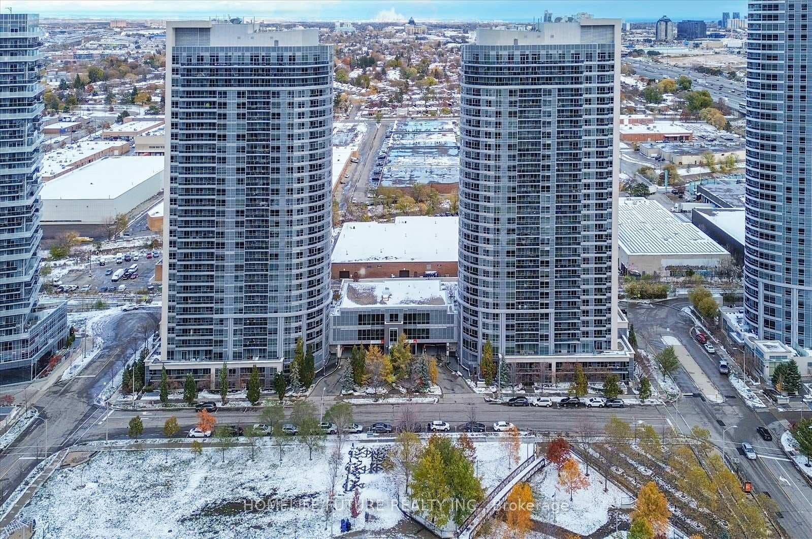 181 Village Green Square Unit 216, Agincourt / Milliken, ON M1S 0K6 - Photo 1