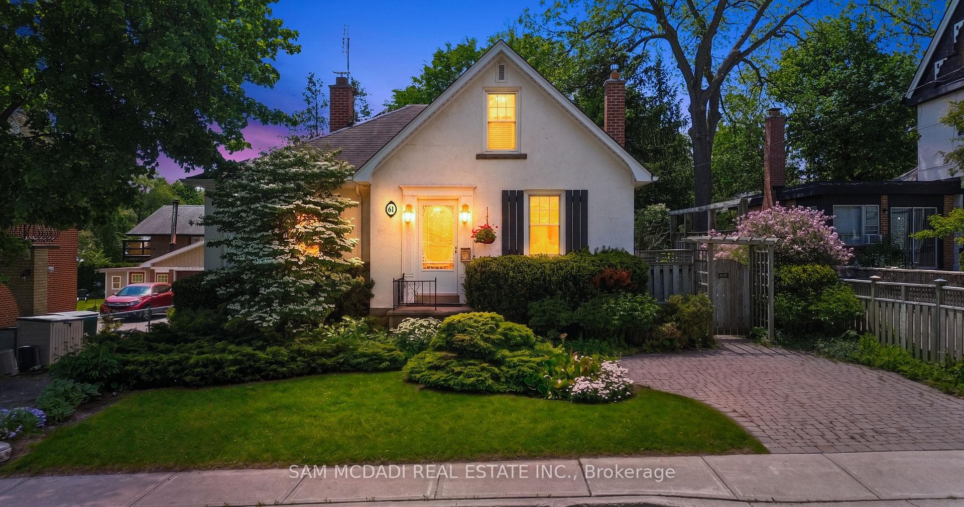 61 Chapel Street, Brampton, ON L6W 2H5 - Photo 1