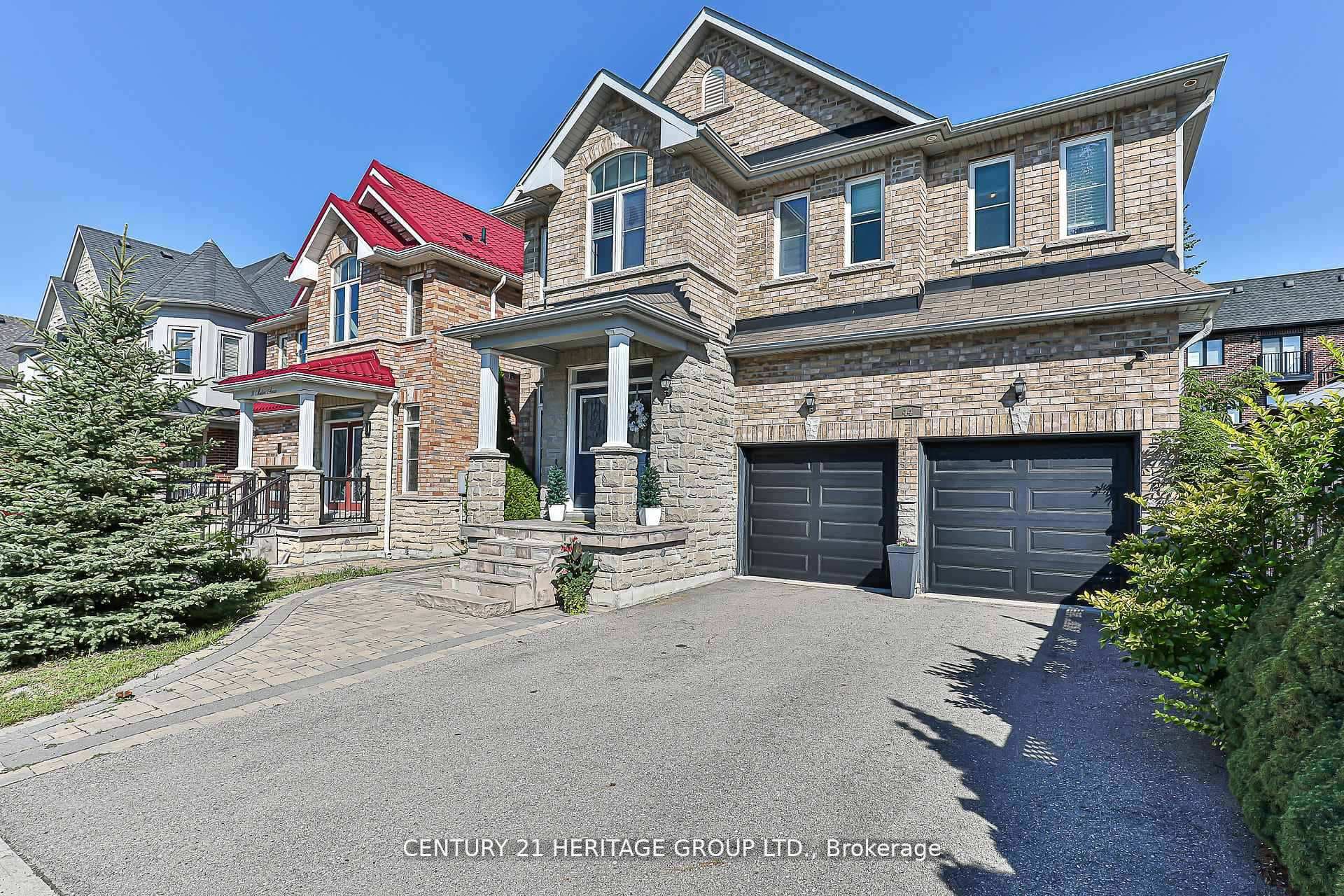 44 Madison Avenue, Richmond Hill, ON L4E 2Z6 - Photo 1