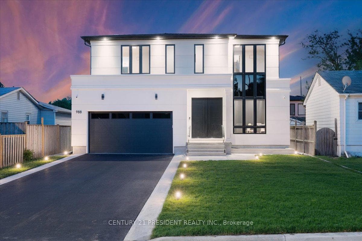 988 Pelham Avenue, Mississauga