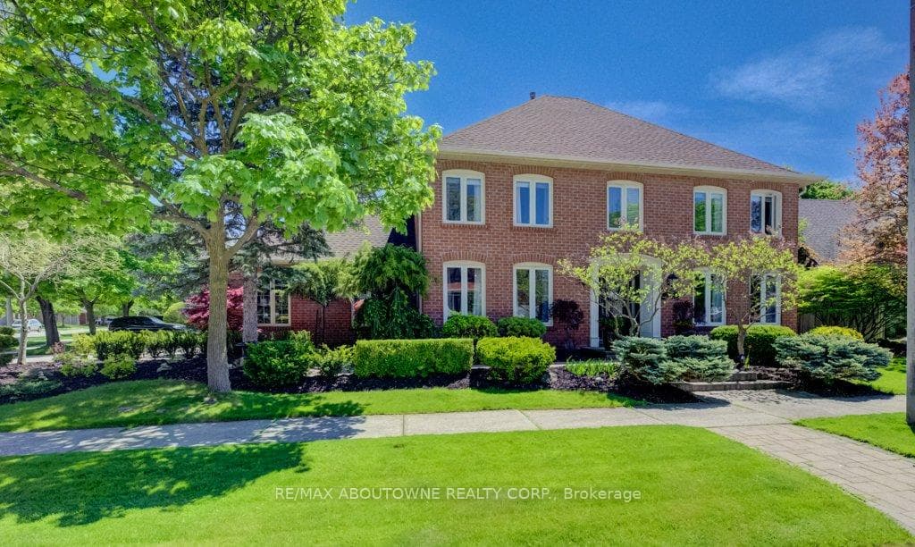 1300 Old Bridle Path, Oakville