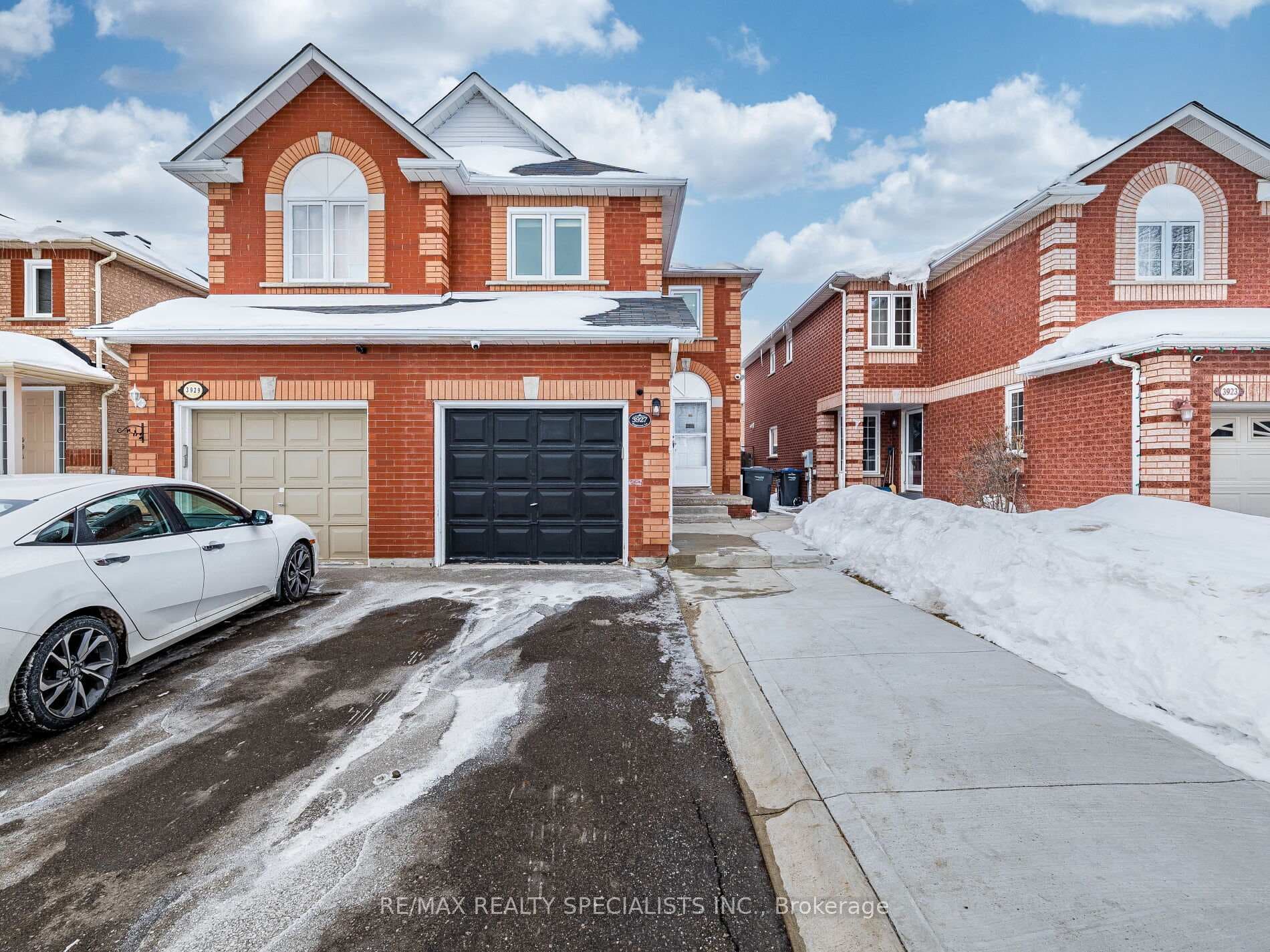 3927 Rippleton Lane, Mississauga, ON L5N 6Z8 - Photo 1