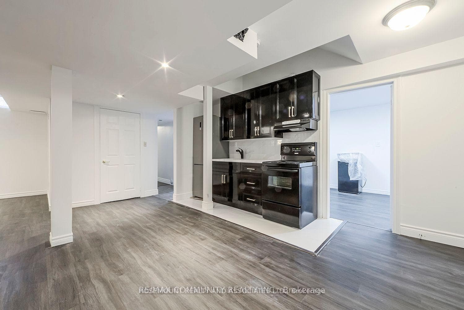 224 Wilcroft Court, Pickering, ON L1V 6N5 - Photo 1