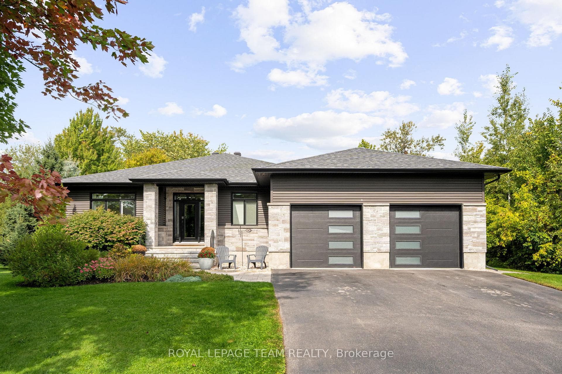 6775 Stanmore Street, Greely - Metcalfe - Osgoode - Vernon and Area, ON K4P 0A6 - Photo 1