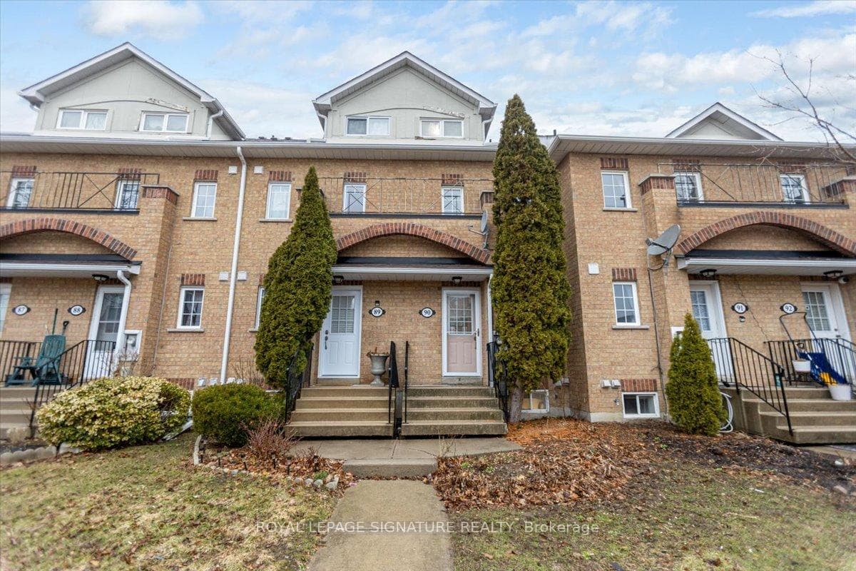 2 Hedge End Road Unit 90, Scarborough (Morningside / West Hill), ON M1B 5Z8 - Photo 1