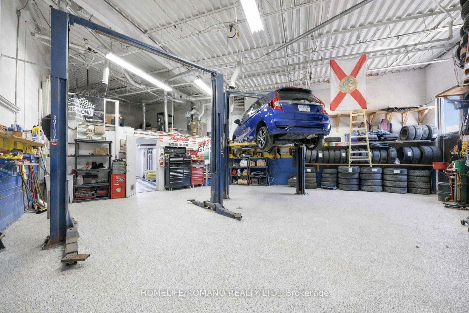 101 Toro Road Unit 35, Downsview / Black Creek, ON M3J 2Z1 - Photo 1