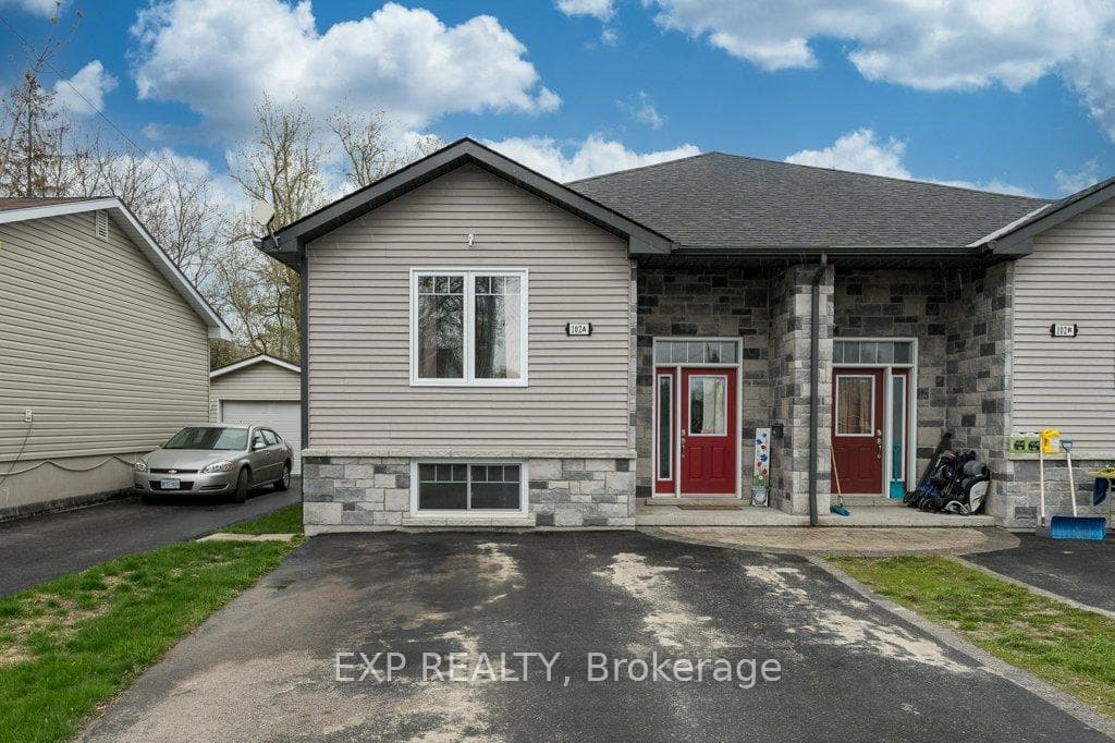 102 Davis Street Unit A, Quinte West, ON K8V 4L1 - Photo 1