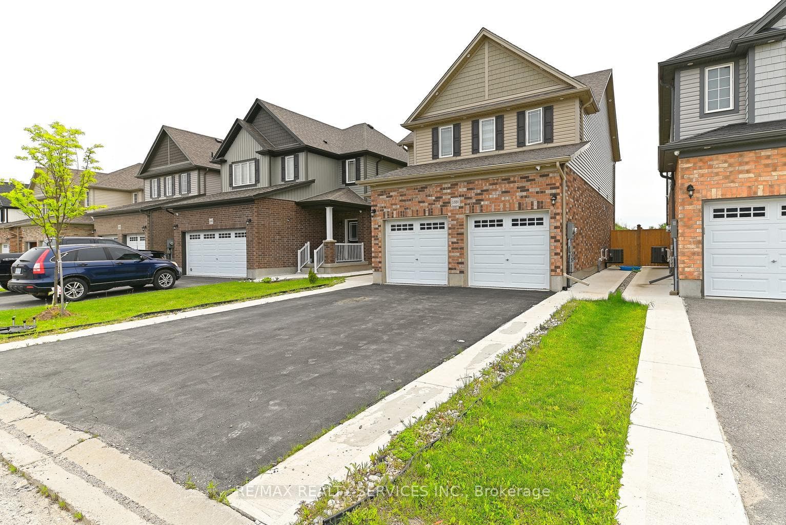 1320 Calais Drive, Woodstock, ON N4T 0L8 - Photo 1