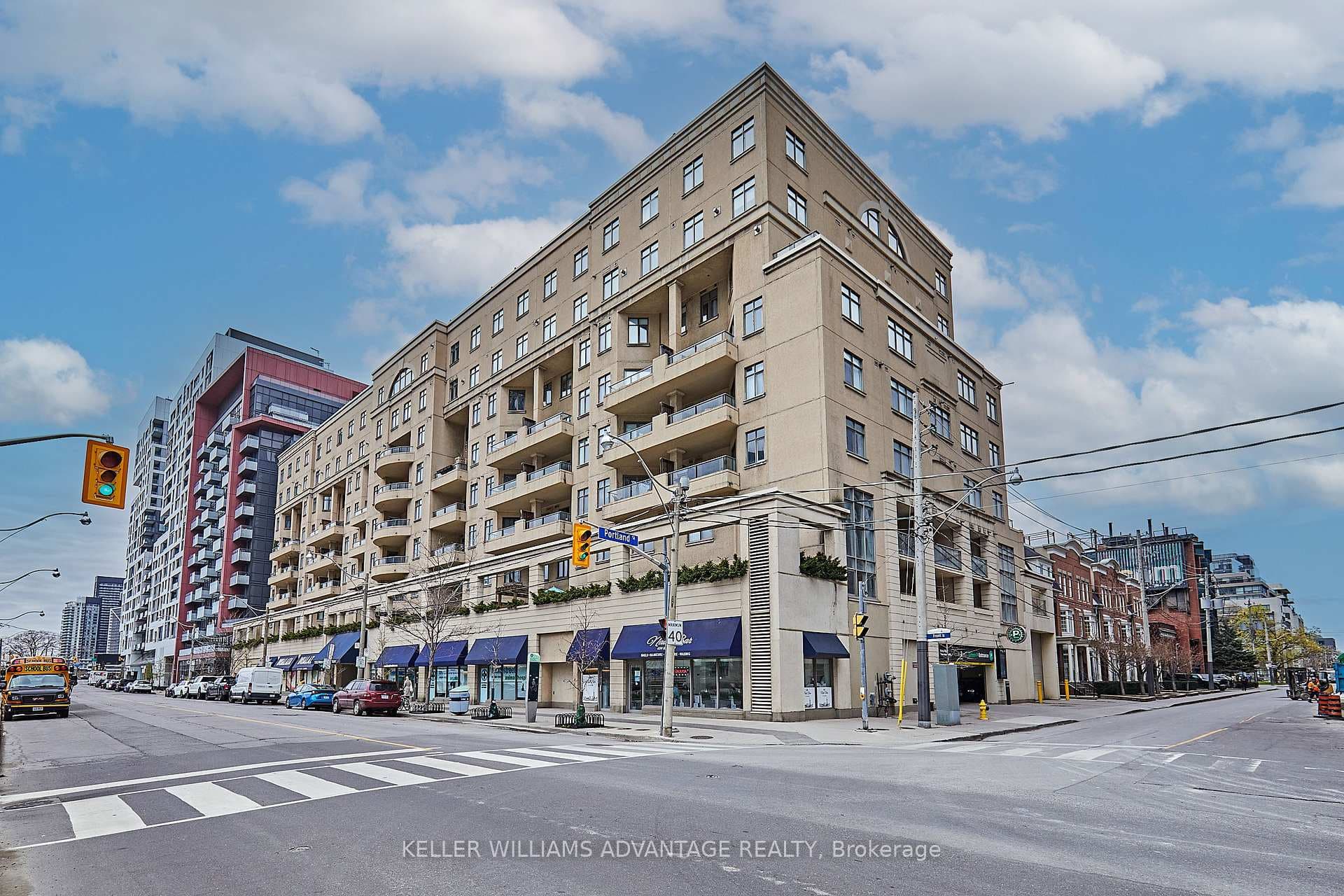 550 Front Street Unit 423, Toronto C01