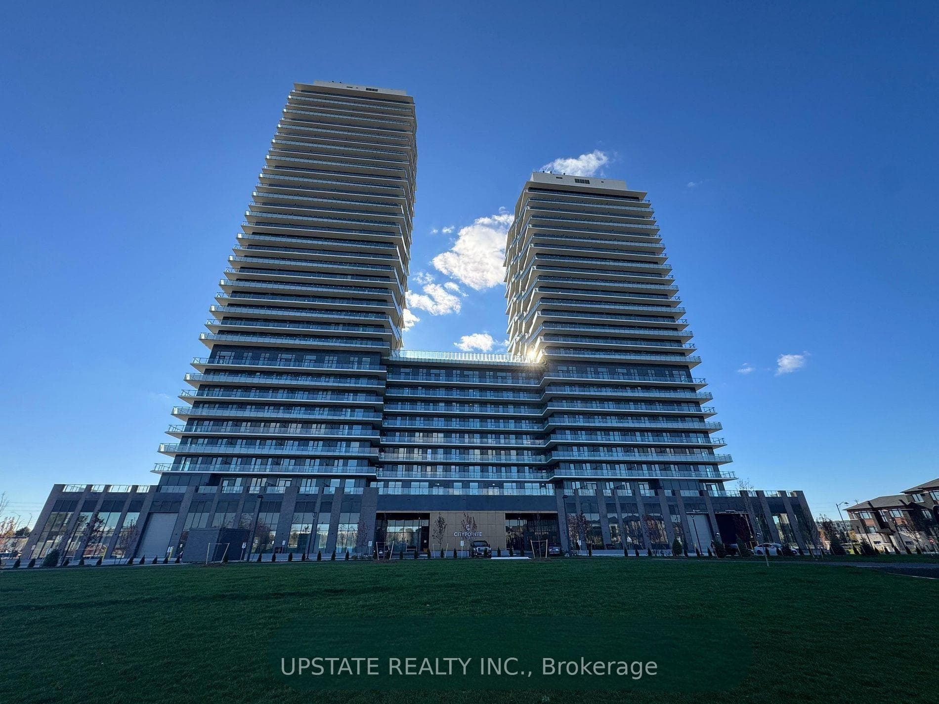 15 Skyridge Drive Unit 1303, Brampton