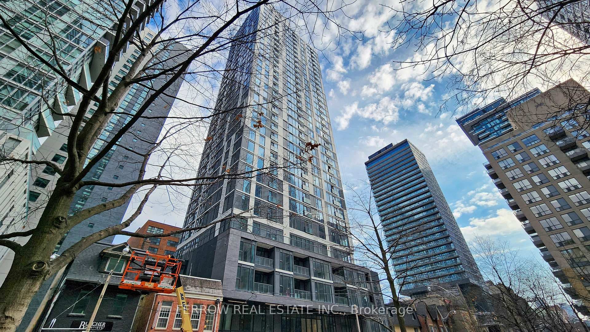 65 Mutual Street Unit 403, Toronto C08
