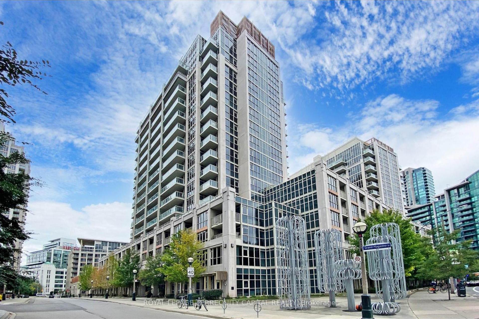 38 Grand Magazine Street Unit 1145, Downtown Toronto / Waterfront, ON M5V 0B1 - Photo 1