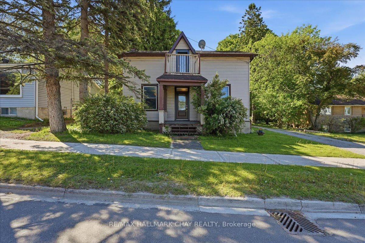 17 Church Street, Innisfil, ON L0L 1L0 - Photo 1