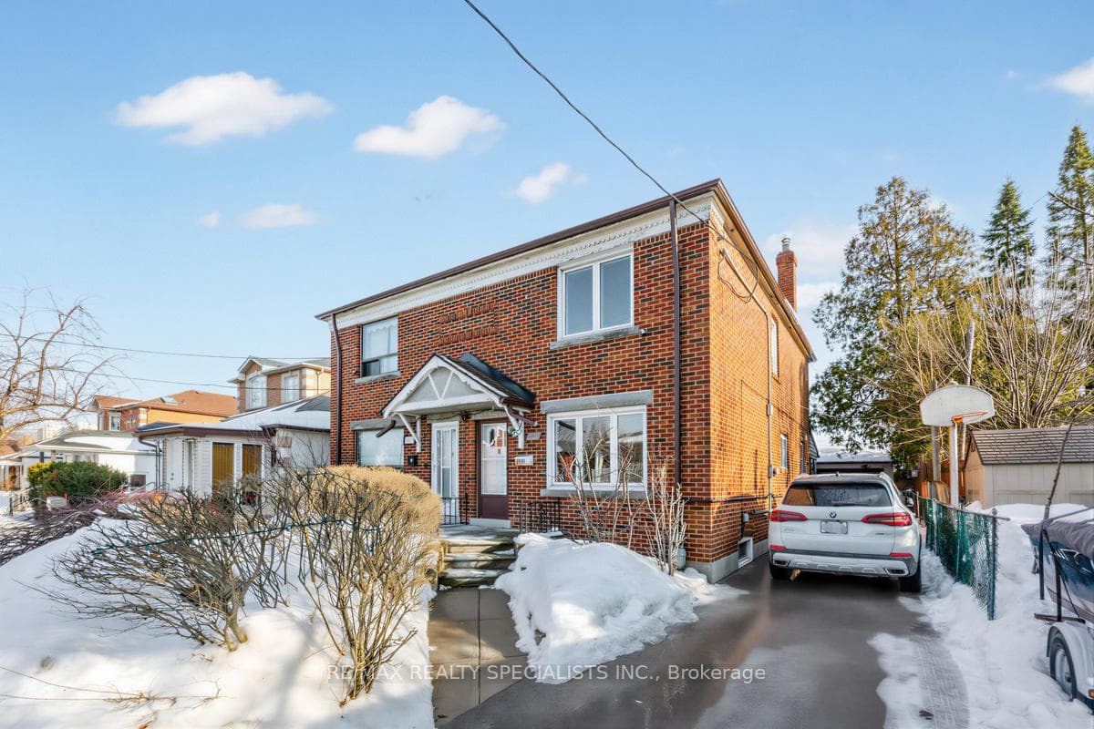 1035 Briar Hill Avenue Unit Main & 2nd, York / Weston, ON M6B 1M6 - Photo 1