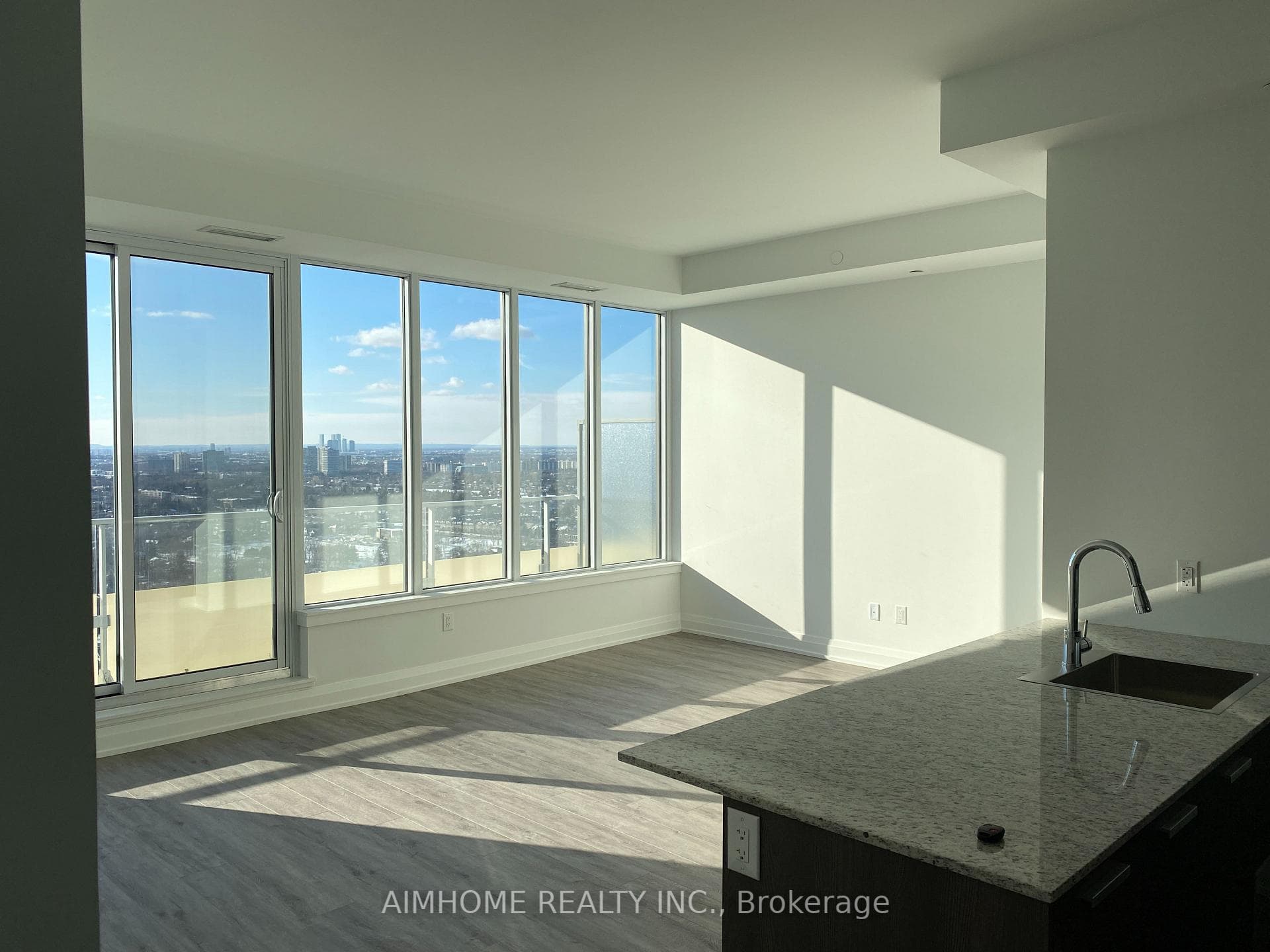 75 Canterbury Place Unit Ph605, Thornhill / Willowdale, ON M2N 5R5 - Photo 1