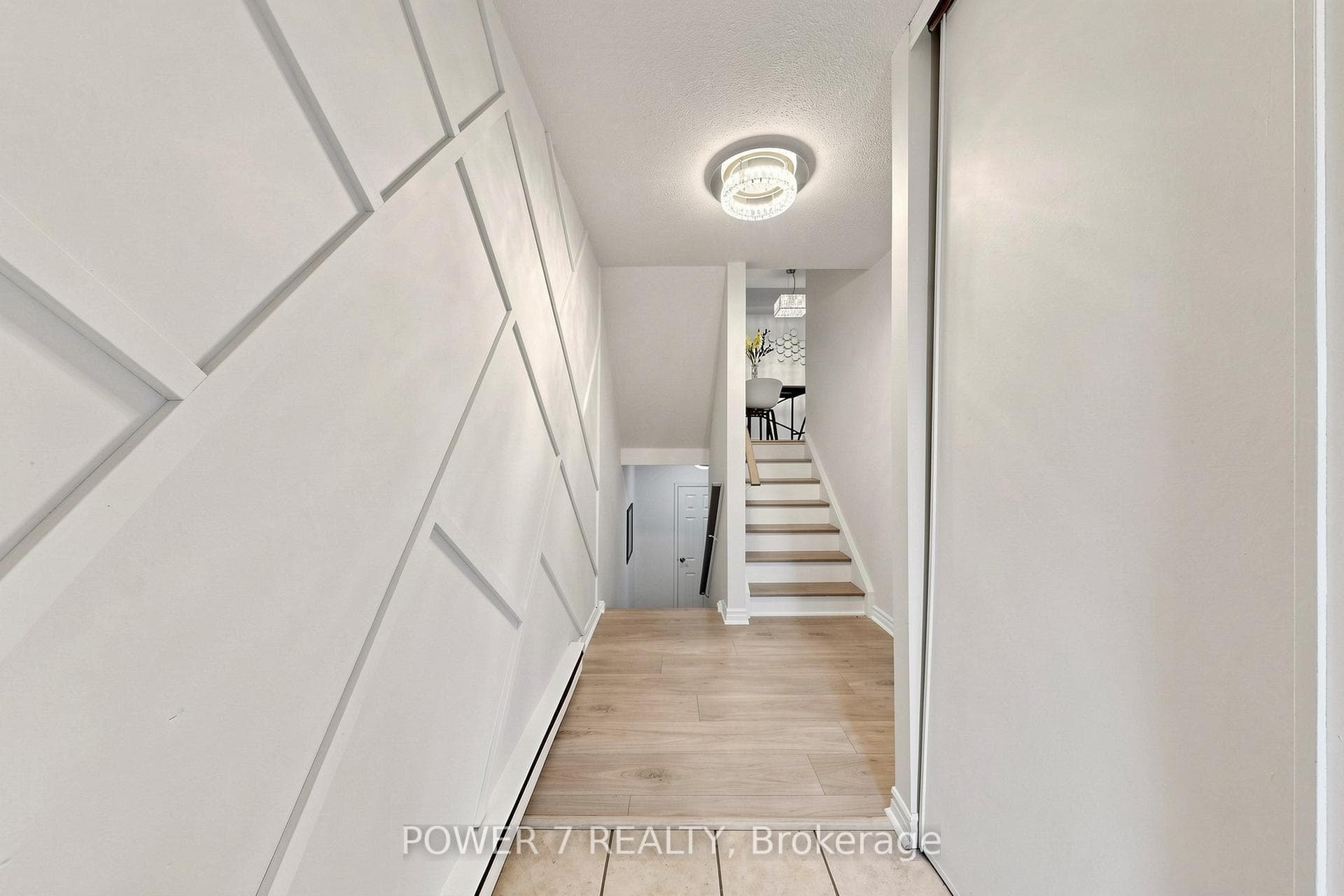 311 Milestone Crescent Unit 146, Aurora