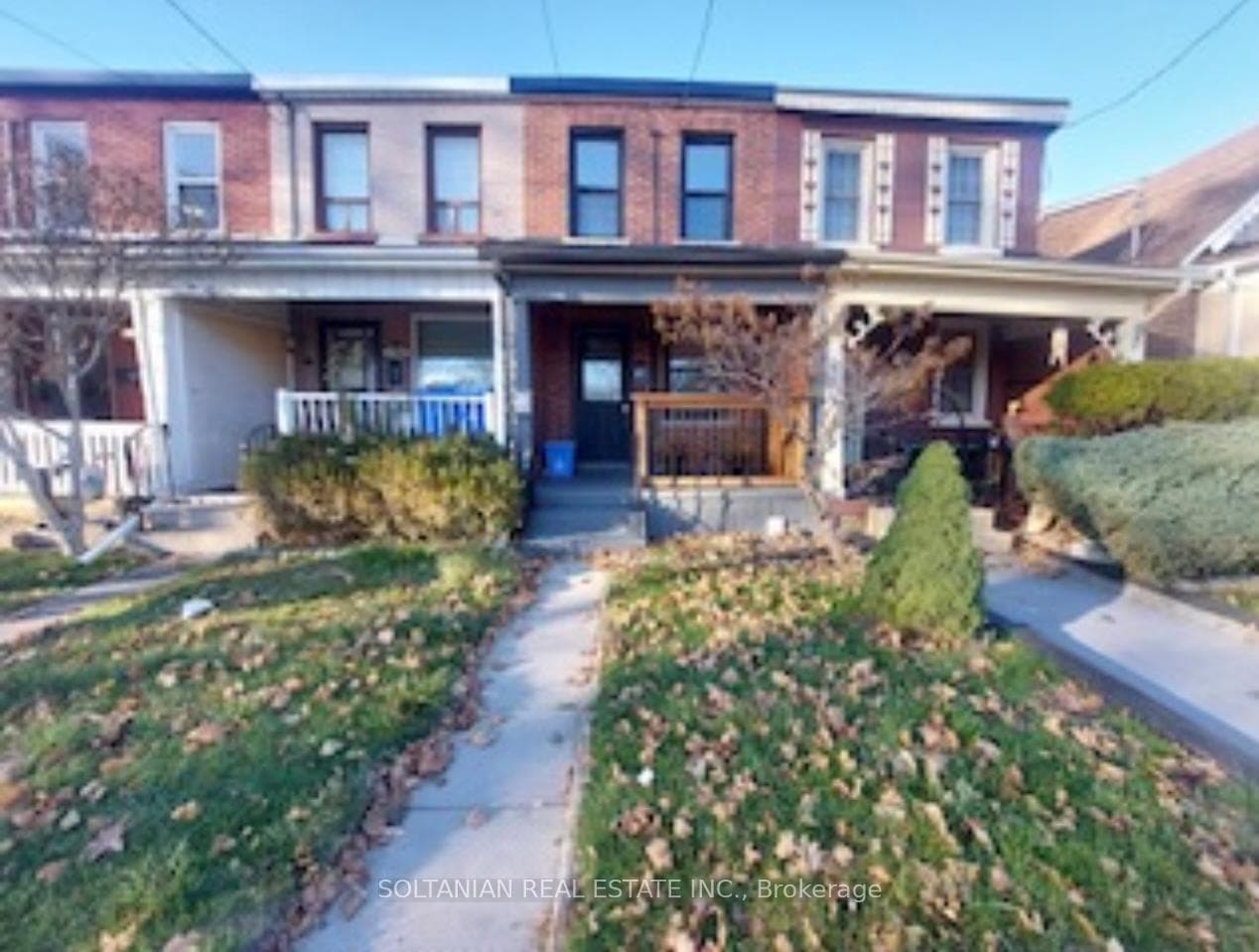 134 1/2 Olive Avenue, Oshawa