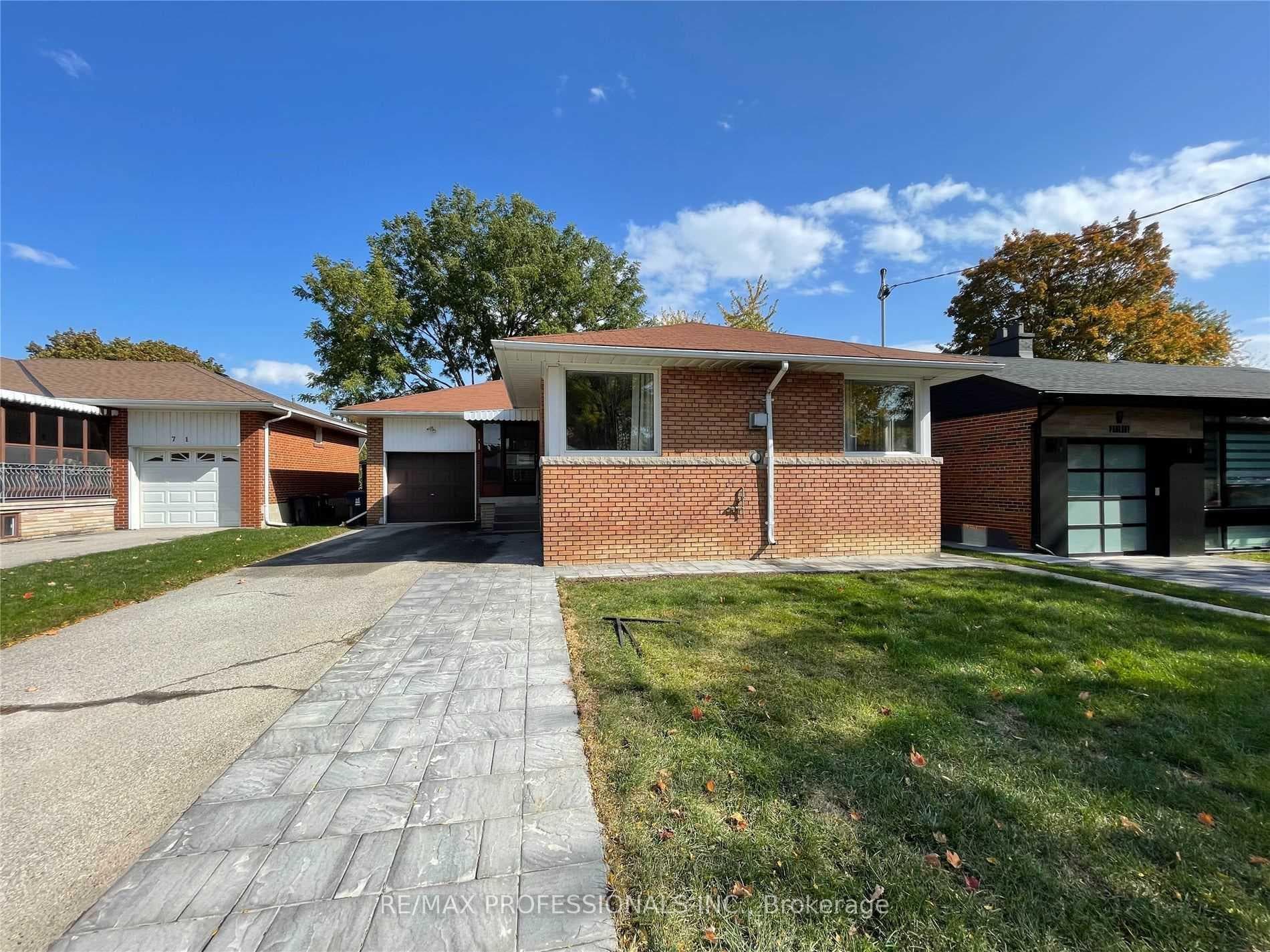 69 Paulart Drive Unit Main, Etobicoke (Islington / Rexdale), ON M9B 3V8 - Photo 1