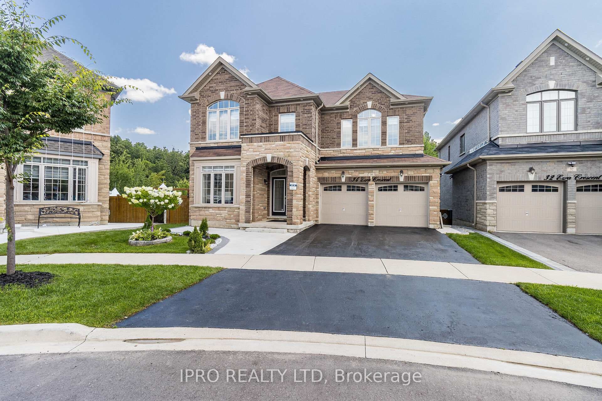 34 Ezra Crescent, Brampton