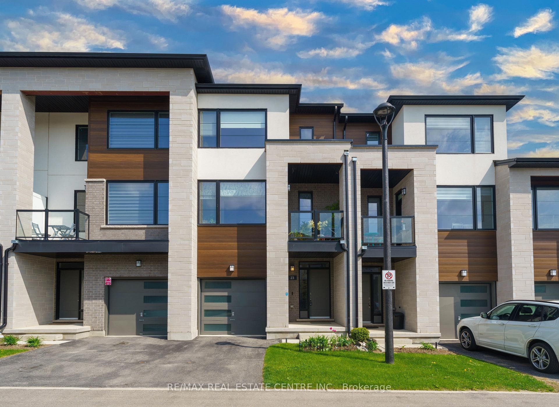 Modern Elevation & Layout