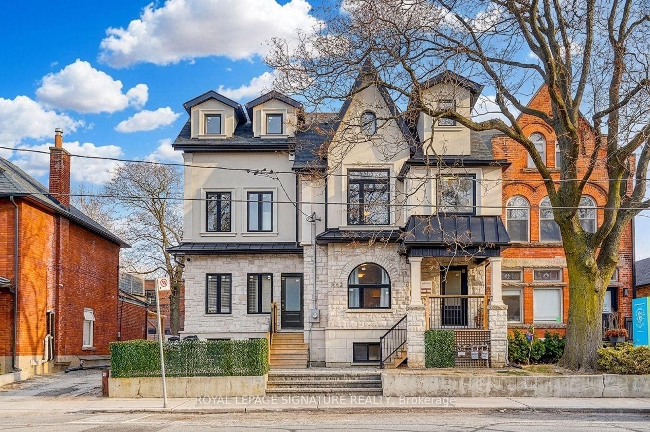 252 Annette Street Unit 1, Bloor West Village / Swansea, ON M6P 1R1 - Photo 1