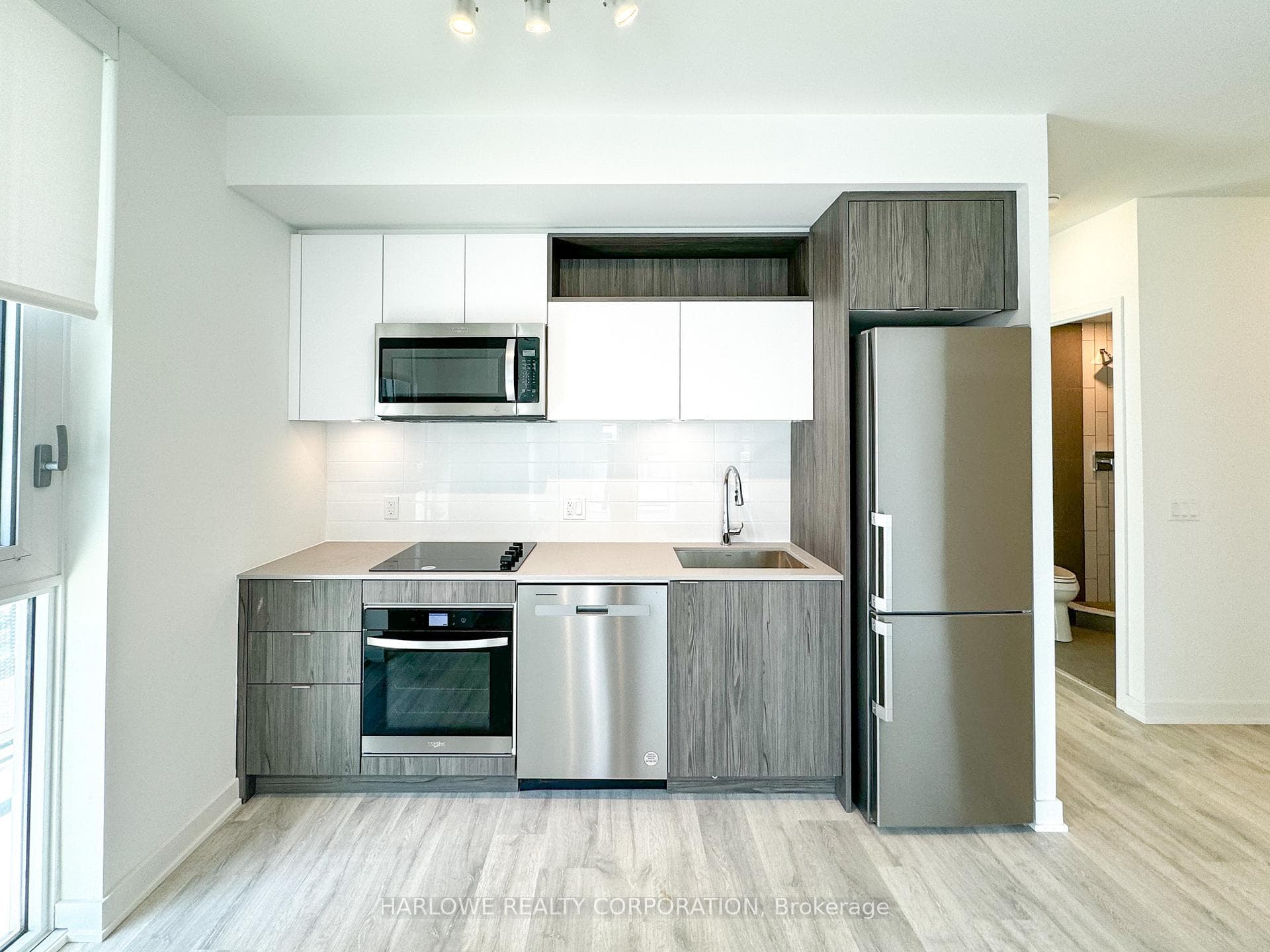 100 Dalhousie Street Unit 3010, Toronto C08