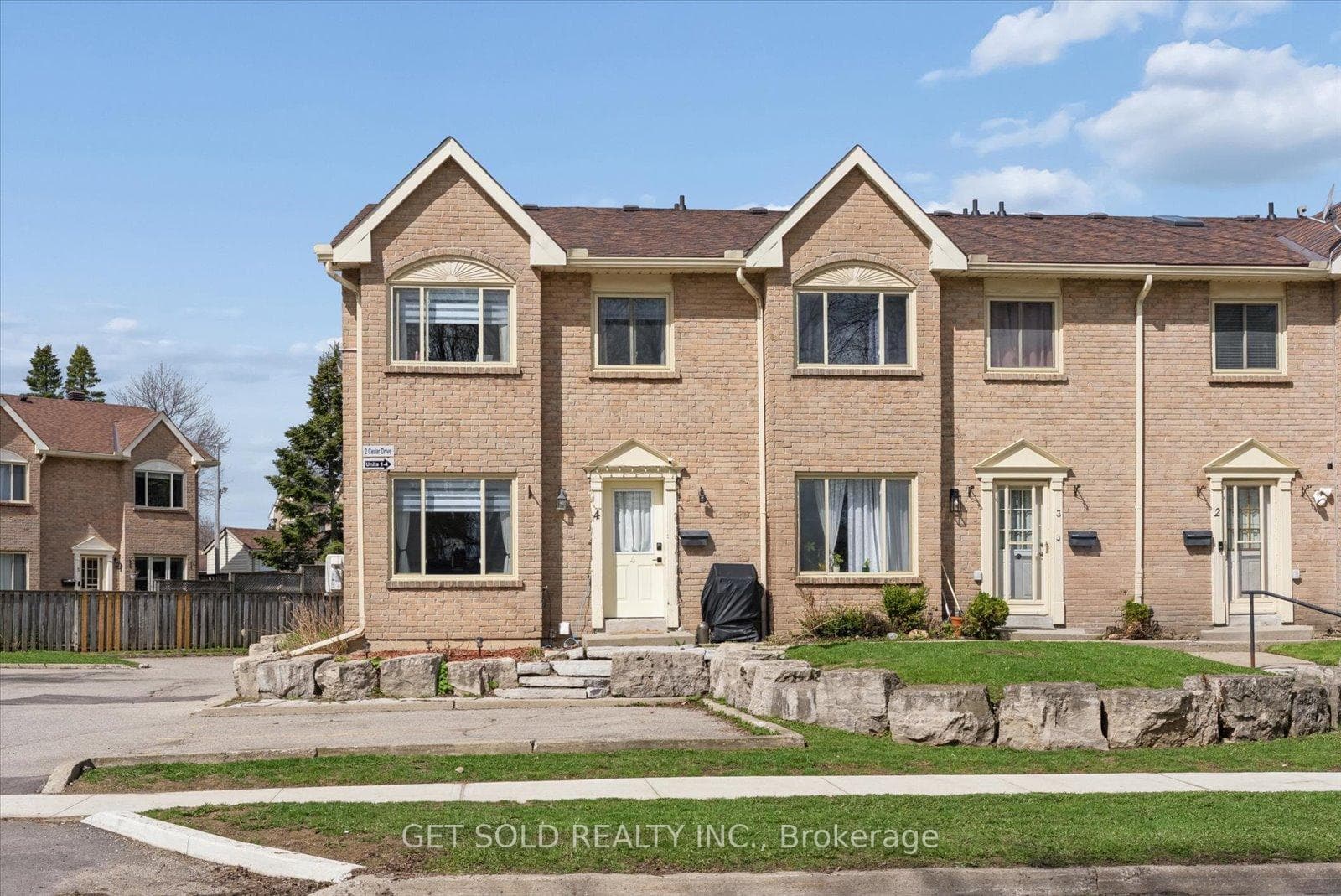 2 Cedar Drive Unit 4, Orangeville