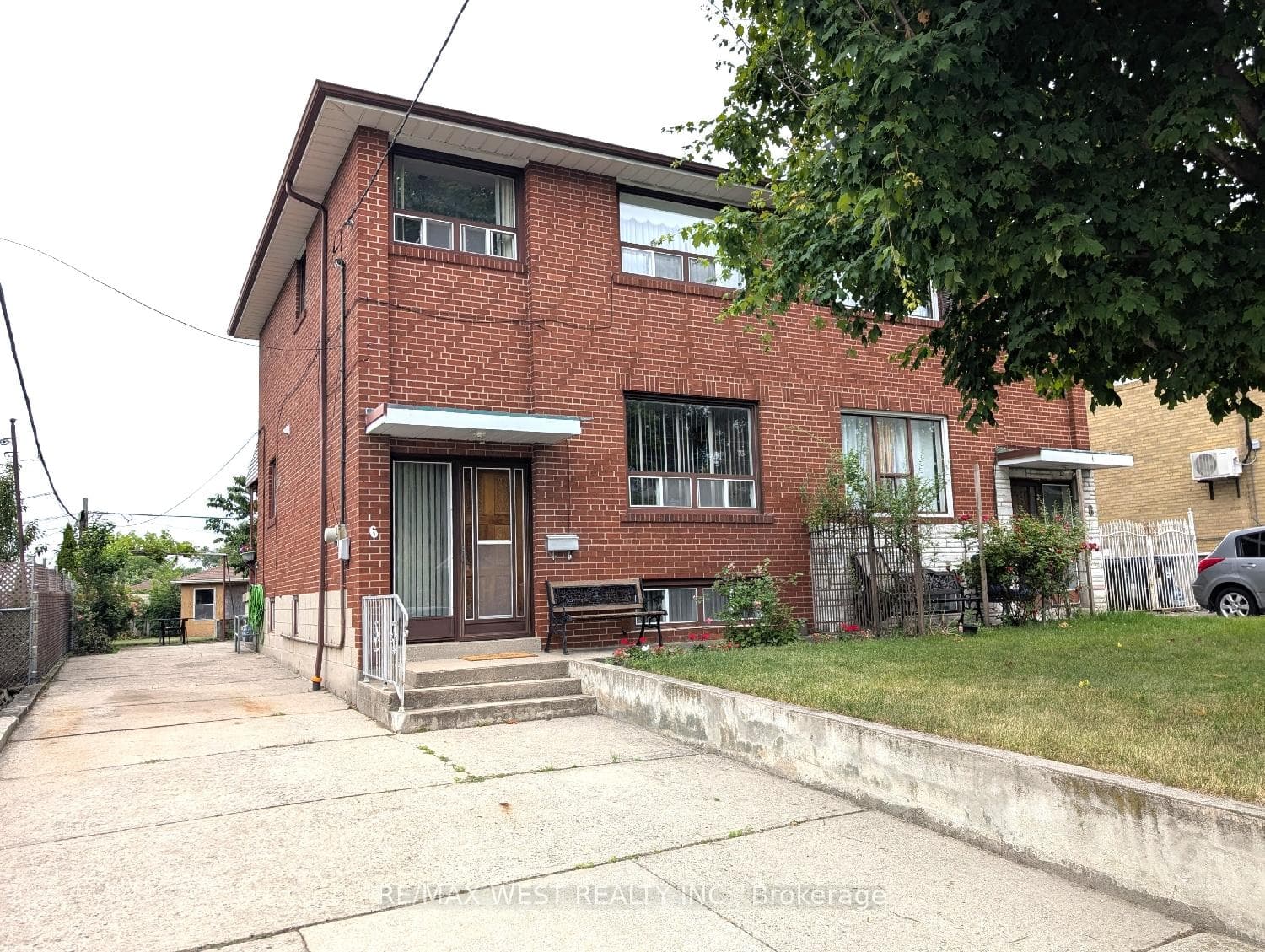 6 Dalrymple Drive, Keelesdale / Eglinton West, ON M6N 4S3 - Photo 1