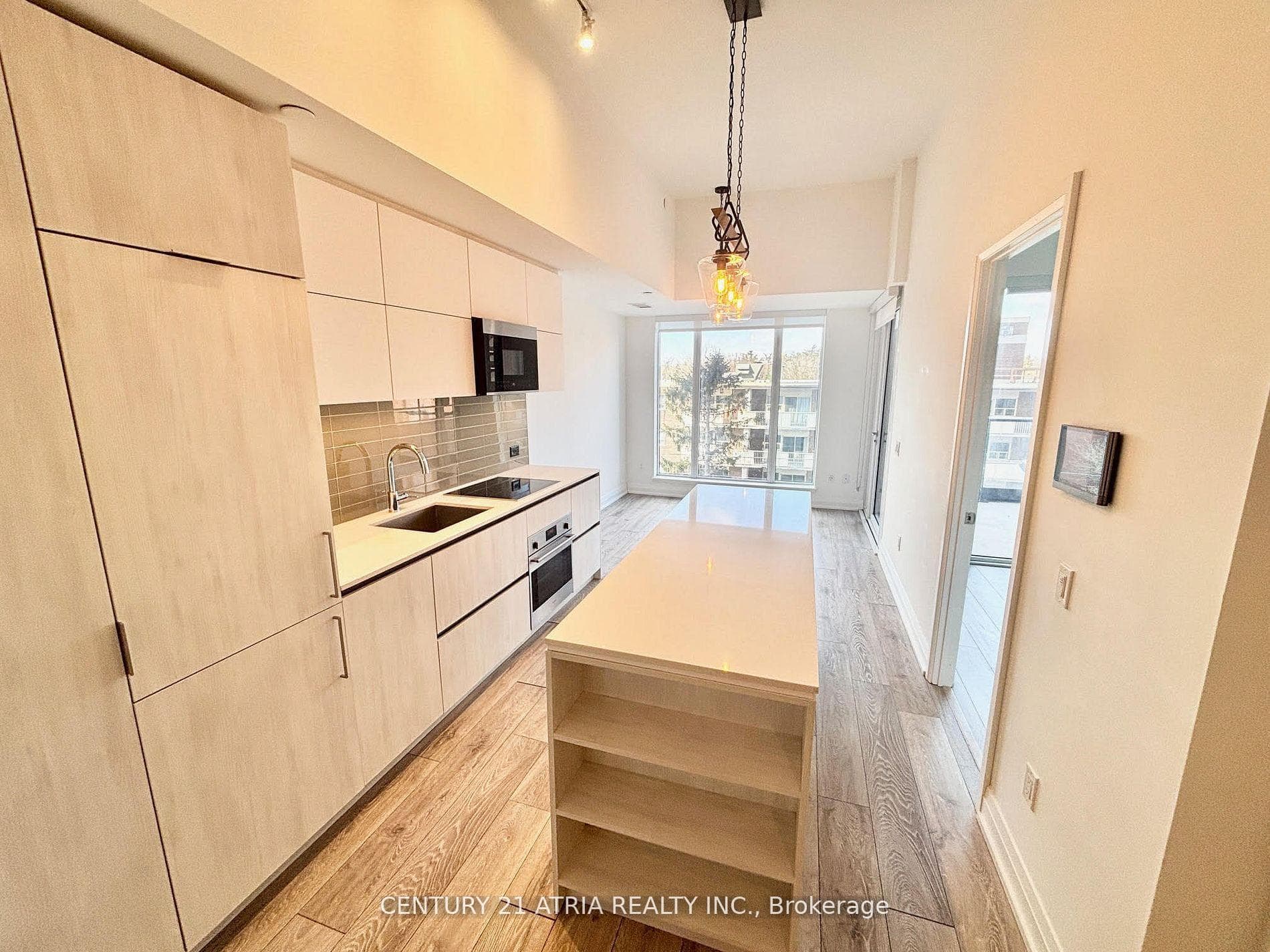 21 Park Street Unit 712, Mississauga, ON L5G 1L7 - Photo 1