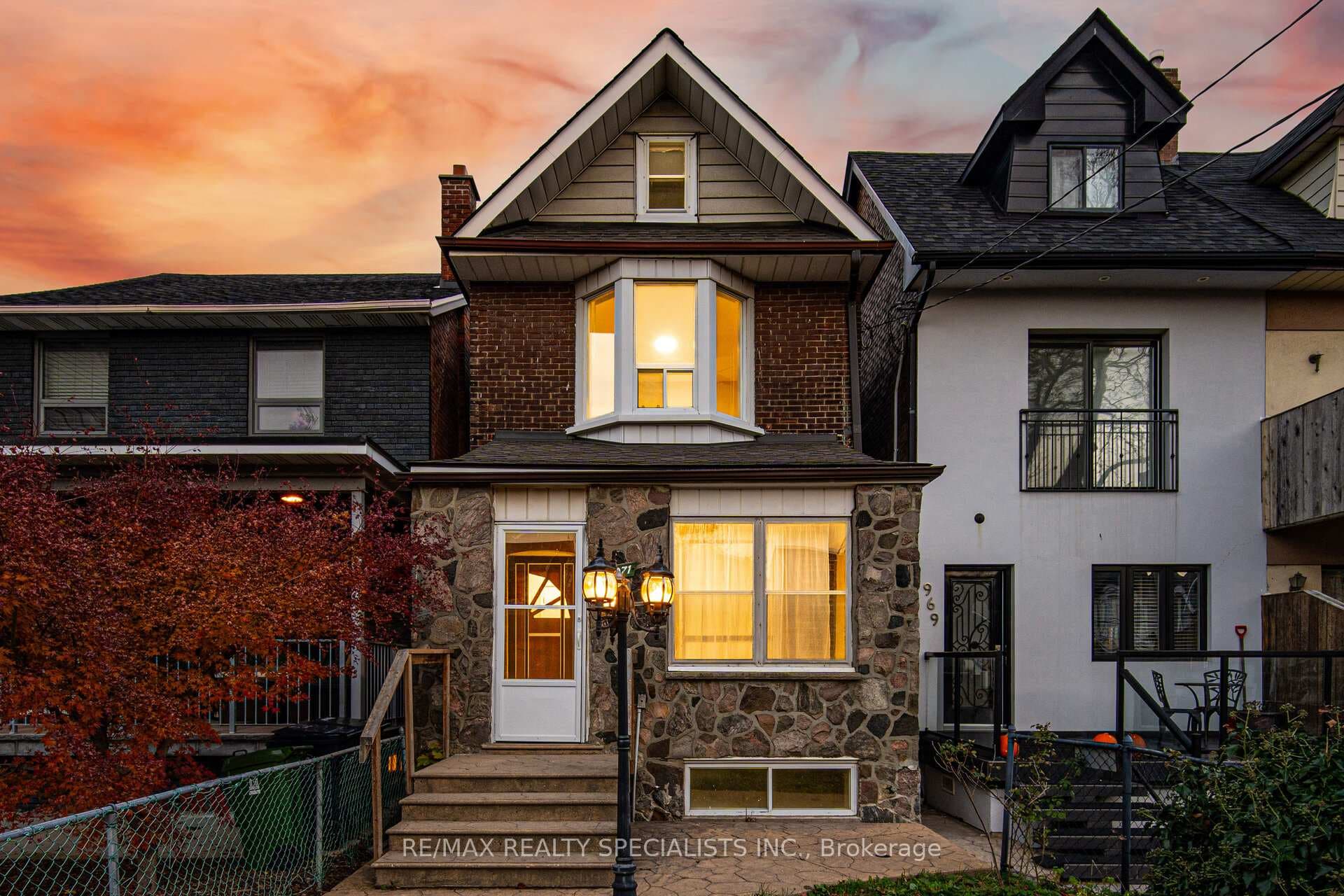 971 Saint Clarens Avenue, Keelesdale / Eglinton West, ON M6H 3X8 - Photo 1