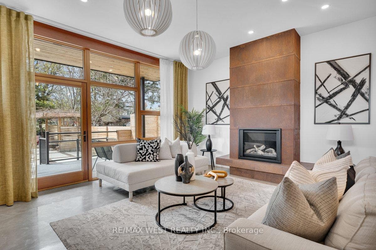 38 Smithfield Drive, Corso Italia / Dufferin Grove, ON M8Y 3M2 - Photo 1