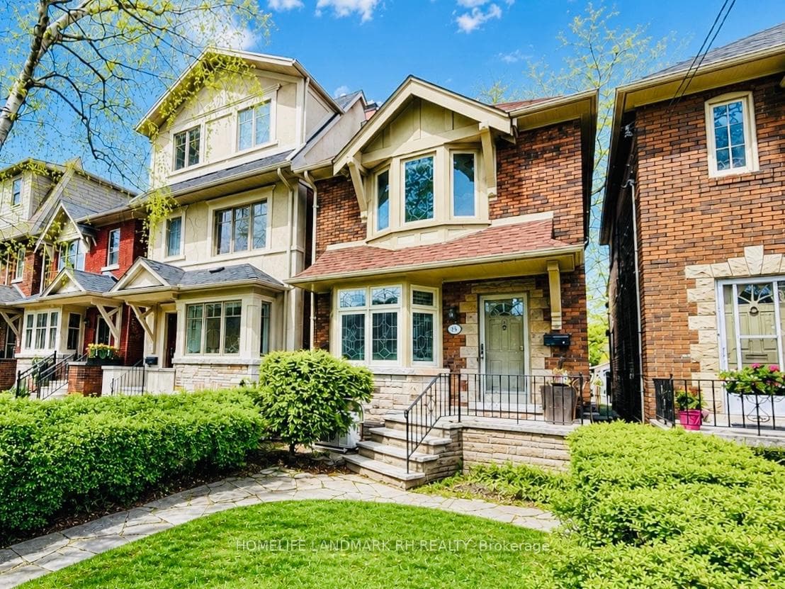 256 Bedford Park Avenue, Toronto C04
