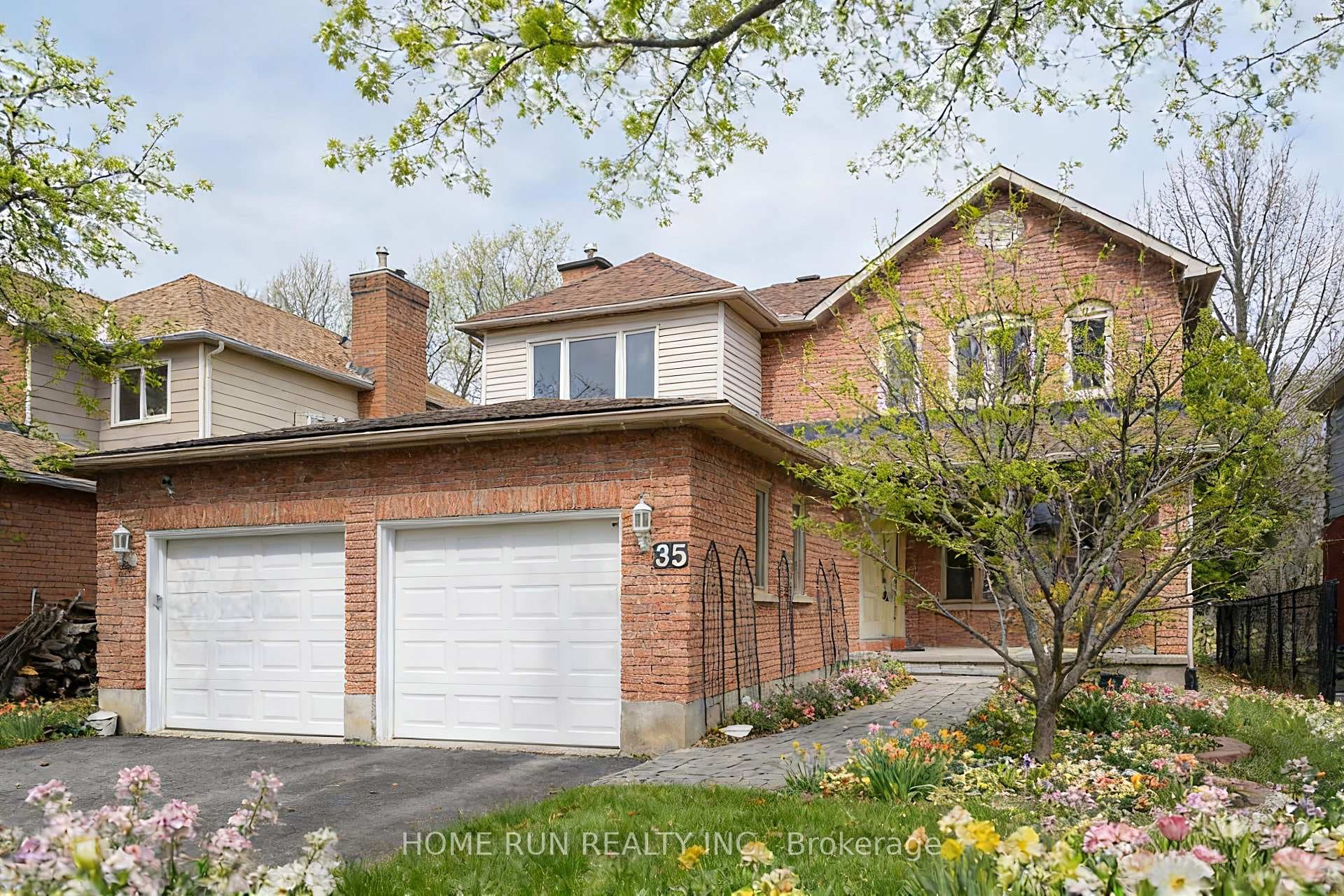 35 Weslock Way, Kanata, ON K2K 2K3 - Photo 1