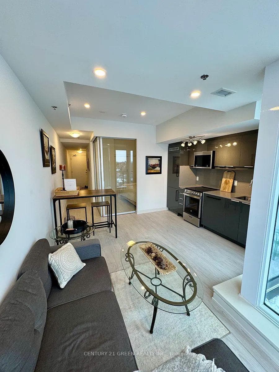90 Glen Everest Rd N/A Unit 804, Birch Cliff / Cliffside, ON M6G 1J9 - Photo 1