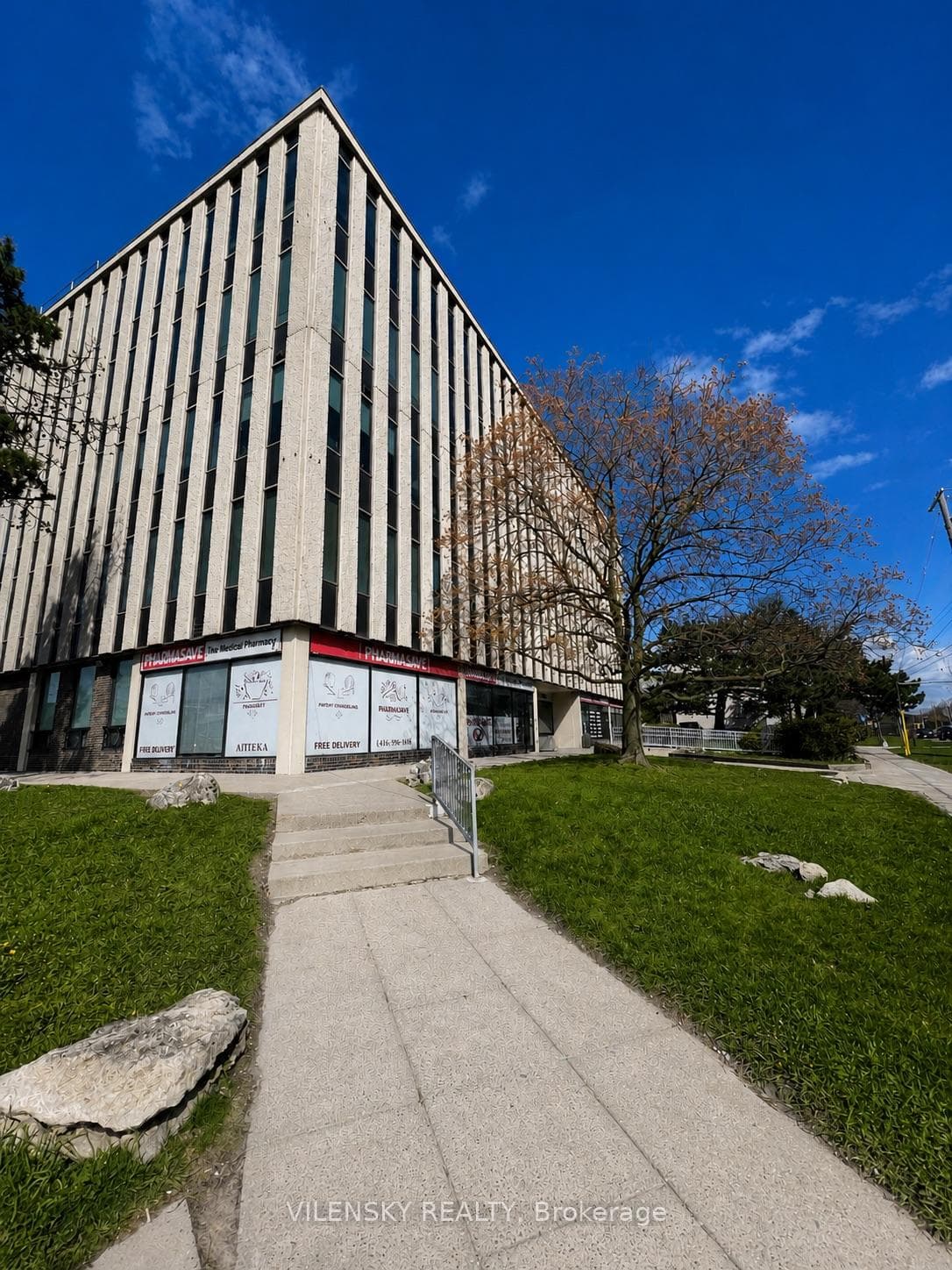 4430 Bathurst Street Unit #312, Toronto C06