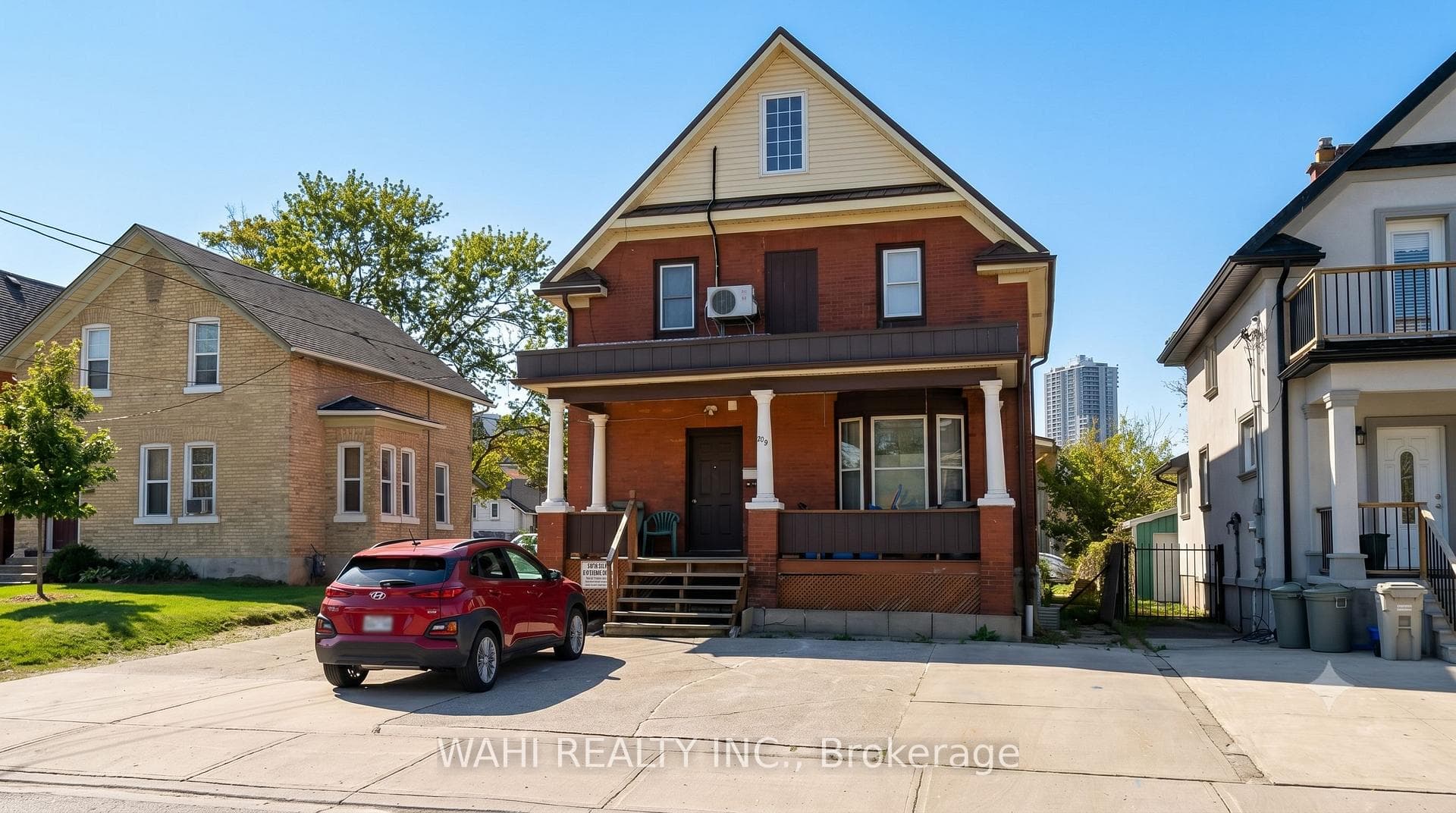 209 Breithaupt Street, Waterloo, ON N2H 5H3 - Photo 1