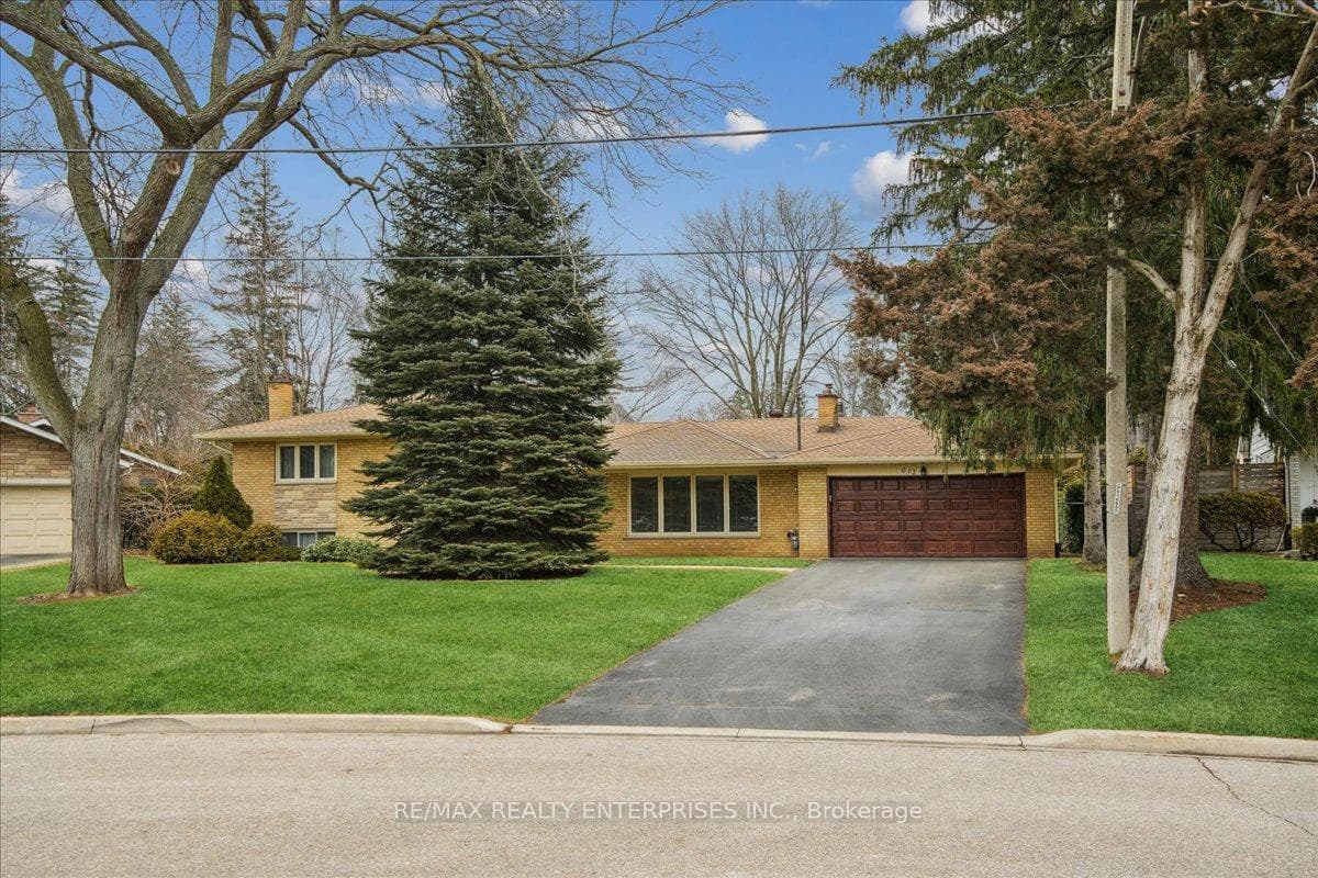 613 Sequin Crescent, Mississauga, ON L5H 1W4 - Photo 1