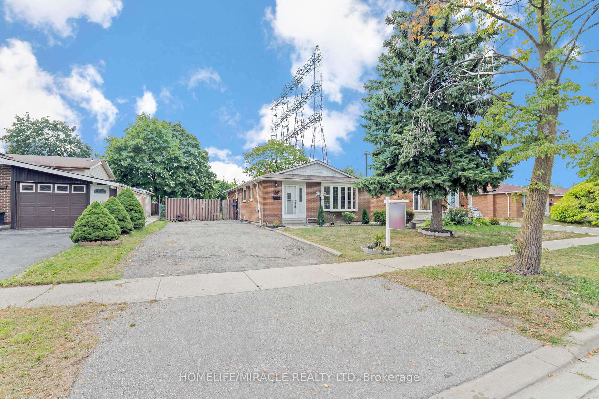 66 Avening Drive, Etobicoke (West Mall / Rexdale), ON M9V 1Y1 - Photo 1