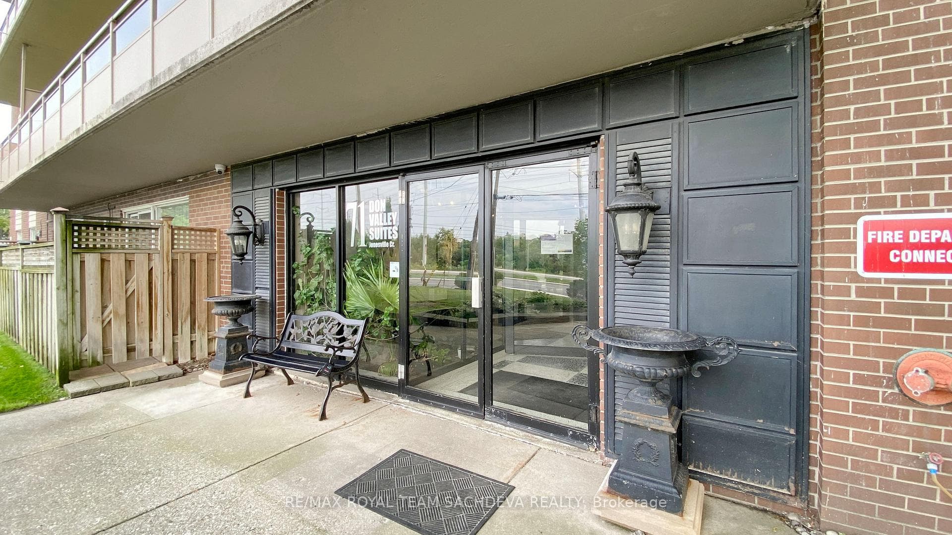 71 Jonesville Crescent Unit 305, Toronto C13