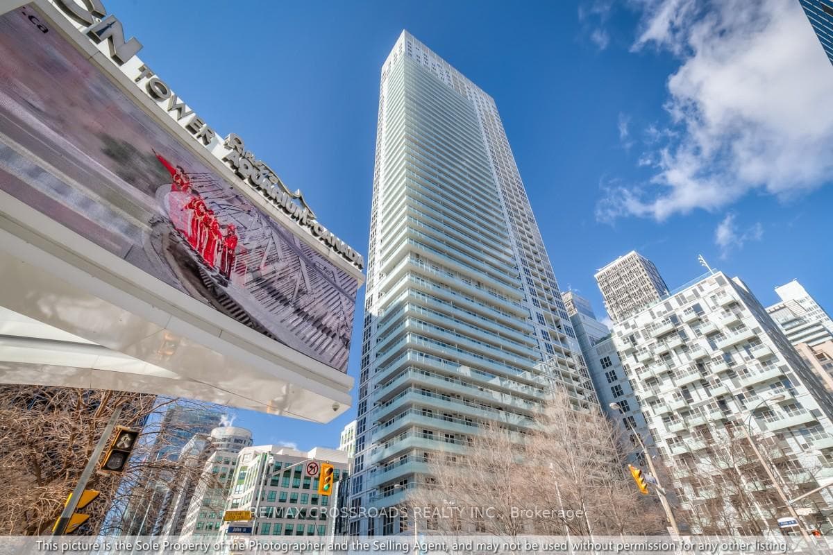 300 Front Street Unit 2912, Downtown Toronto / Waterfront, ON M5V 0E9 - Photo 1
