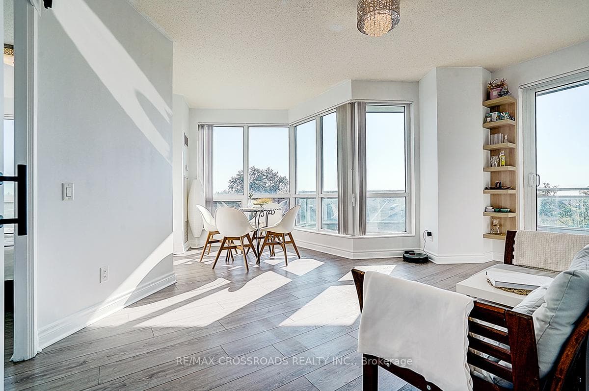60 Byng Avenue Unit 510, Willowdale / Newtonbrook, ON M2N 4K3 - Photo 1