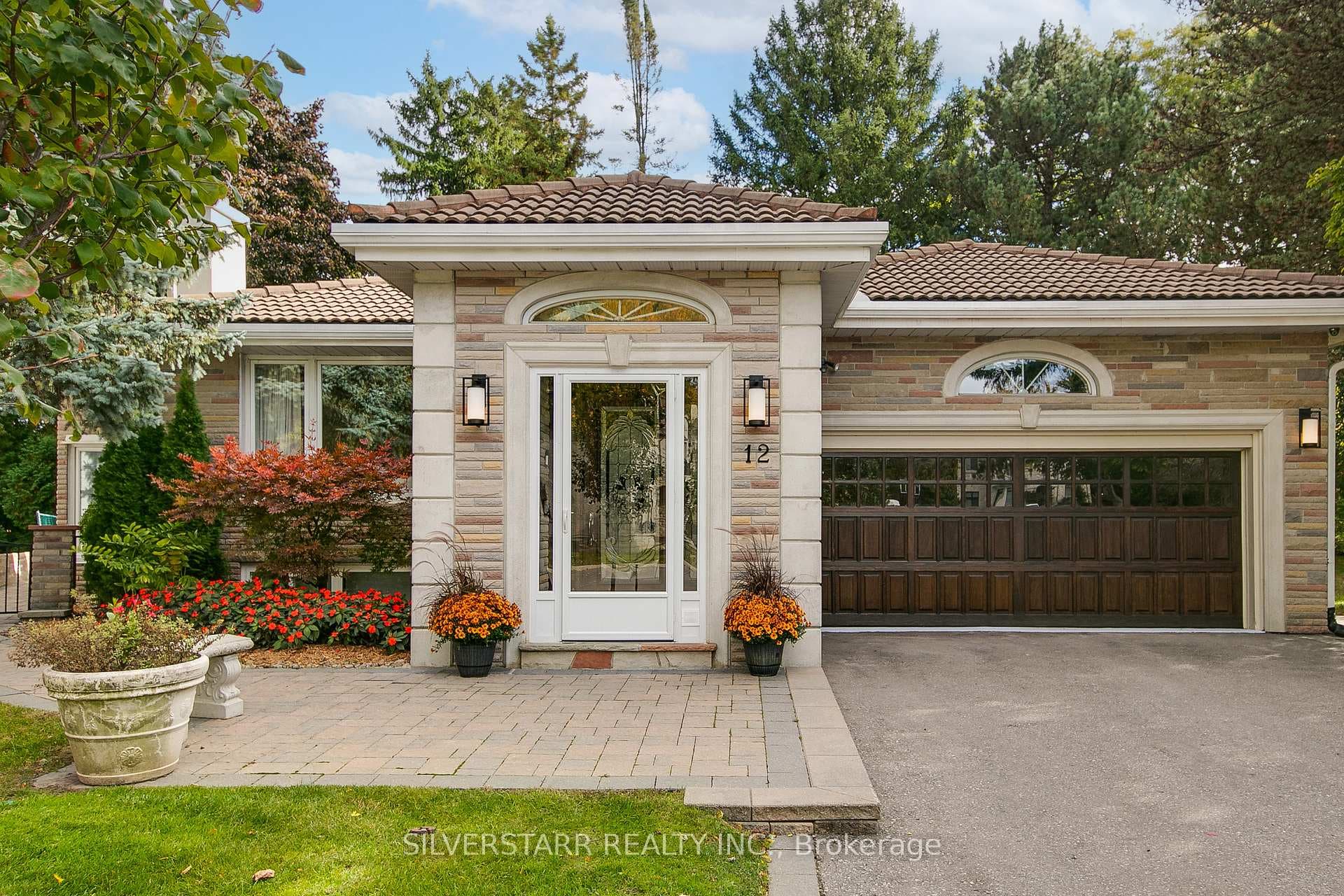 12 Toffoli Place, Willowdale / Newtonbrook, ON M2M 3M5 - Photo 1