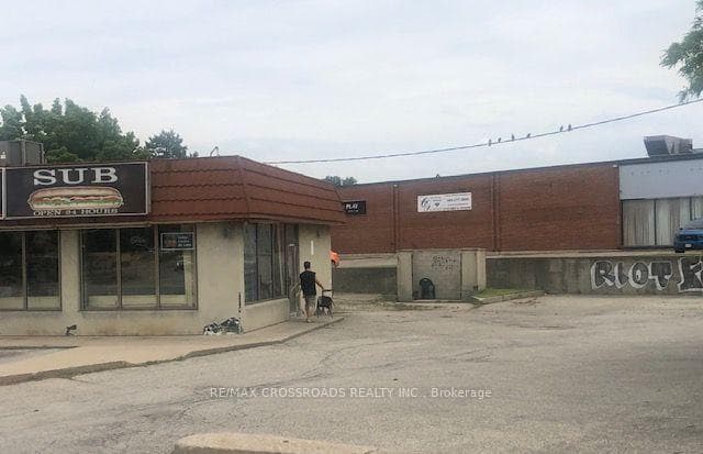 2100 Dundas Street, Mississauga, ON L4X 1L9 - Photo 1